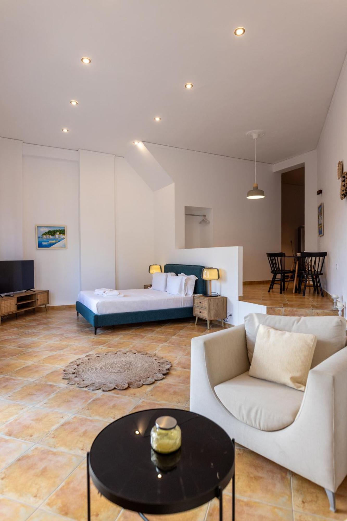 פלומרי Ammoudeli Apartments מראה חיצוני תמונה
